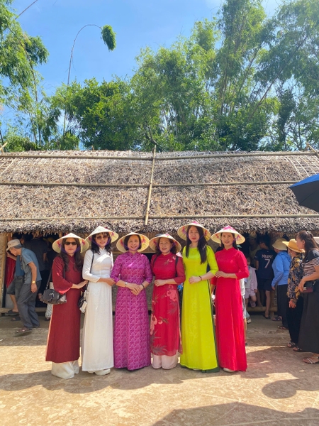 TOUR DU LỊCH NGHỆ AN TỪ HÀ NỘI: - CỬA LÒ - QUÊ BÁC