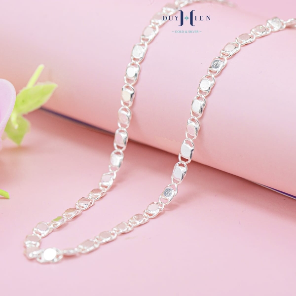 day-chuyen-bac-ta-nu-duy-hien-kieu-day-me-det-tron-min-chac-chan-ben-sang-lau