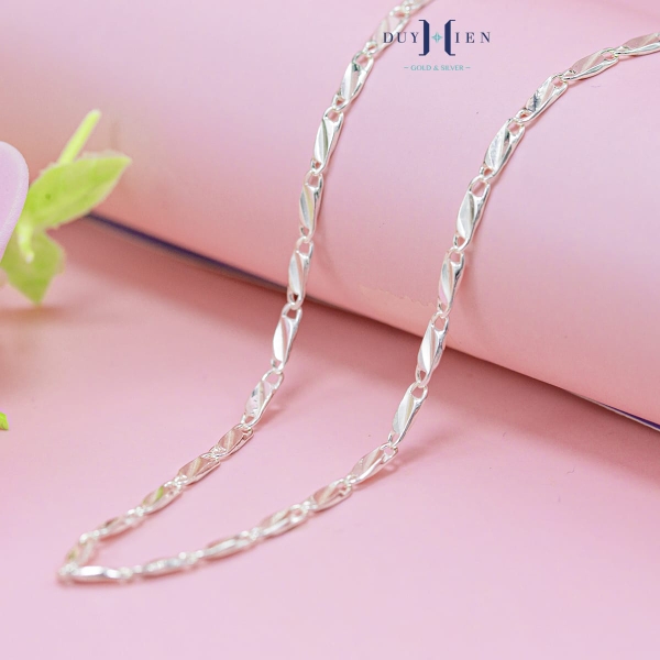 day-chuyen-bac-ta-nu-duy-hien-kieu-day-det-mat-dai-manh-mai-duyen-dang-d24111500