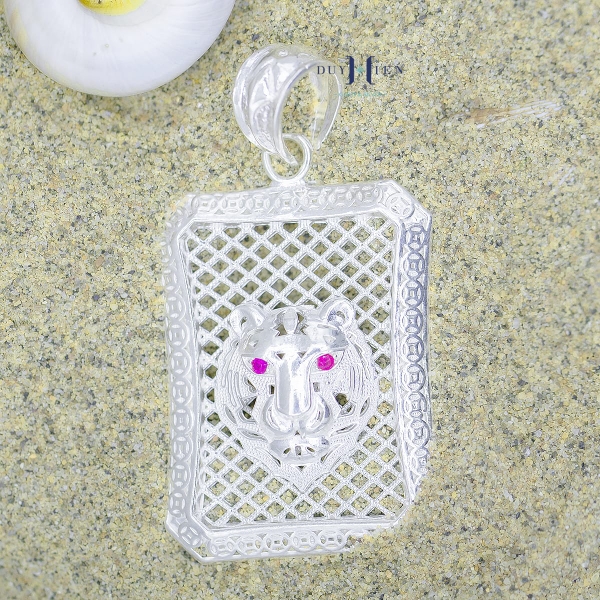 mat-day-chuyen-bac-nam-mat-ho-mat-hong-m2409290025