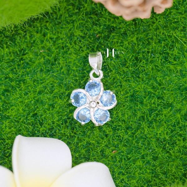 mat-day-chuyen-bac-nu-phong-thuy-hoa-5-canh-da-xanh-duong-m2409260022