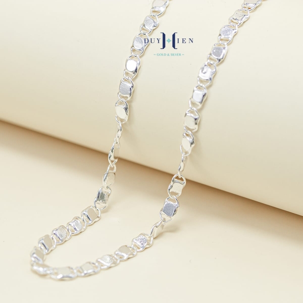 day-chuyen-bac-cho-be-kieu-day-me-det-chac-chan-nhieu-style-d2411120030