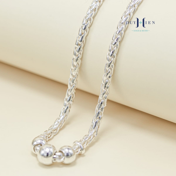 day-chuyen-bac-cho-be-kieu-day-dua-ben-dep-mat-tron-tron-don-gian-d2411090019