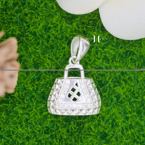 mat-day-chuyen-bac-nu-s950-hinh-qua-can-doc-dao-sang-tao-m2409210054