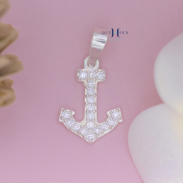 mat-day-chuyen-bac-nu-hinh-mo-neo-dinh-da-sang-trong-m2409210057