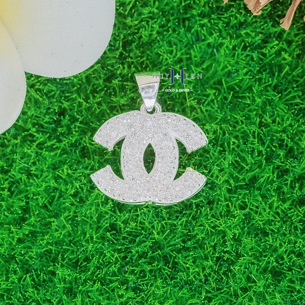 mat-day-chuyen-bac-nu-chu-x-dinh-da-nhieu-style