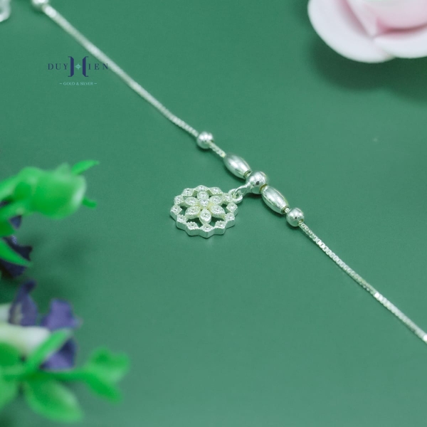 lac-chan-bac-nu-s925-hinh-bong-hoa-sang-trong-tinh-te-l2410140036