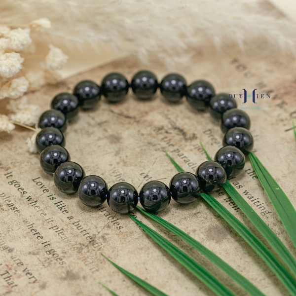 vong-da-thach-anh-den-10-ly-v2411060028