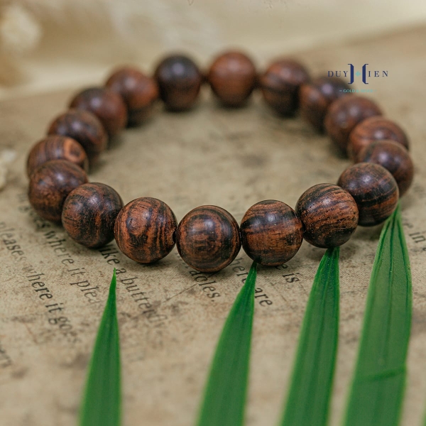 vong-tay-go-tram-kich-thuoc-8-ly-v2411060046