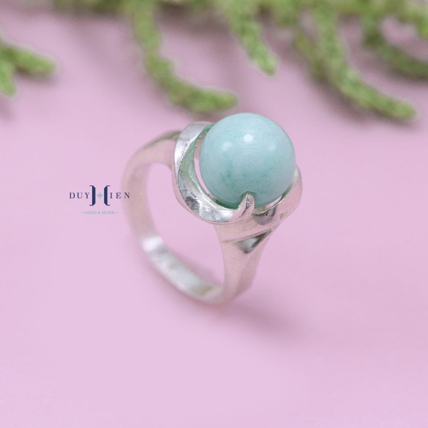 nhan-bac-nu-duy-hien-phong-thuy-da-xanh-ngoc-n2409060033