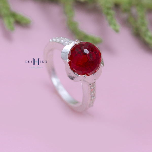 nhan-bac-nu-duy-hien-phong-thuy-da-do-n2409060032