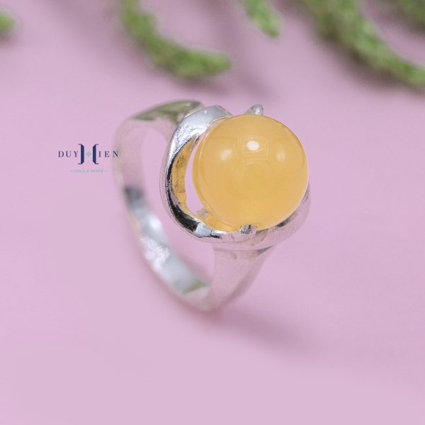 nhan-bac-nu-duy-hien-phong-thuy-da-vang-n2409060034