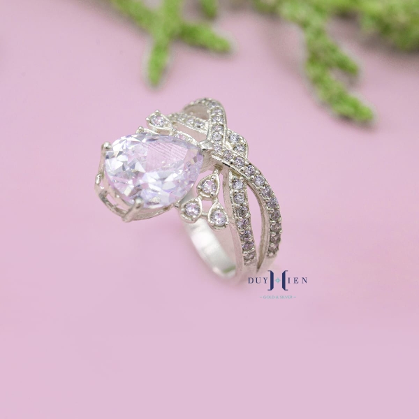 nhan-bac-nu-duy-hien-phong-thuy-da-trang-hinh-vuong-mien-n2409060017