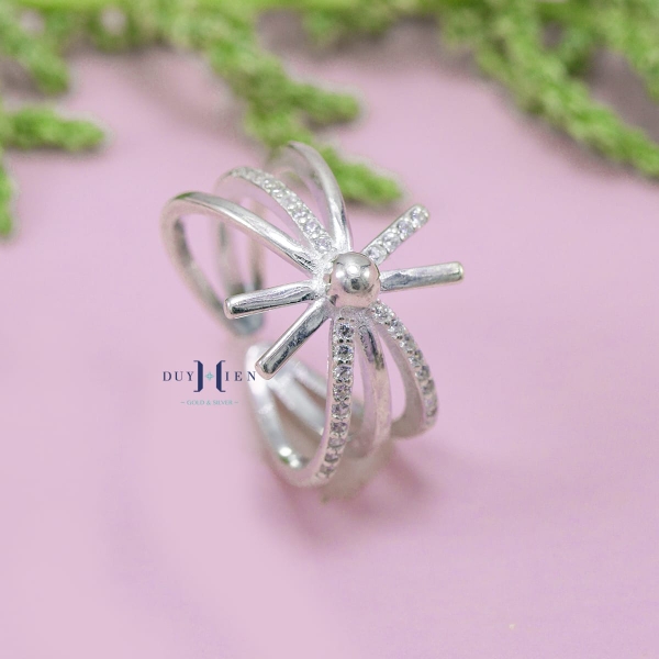 nhan-bac-nu-duy-hien-hau-due-mat-troi-nhieu-size