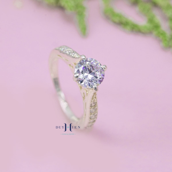 nhan-bac-nu-duy-hien-dinh-da-sang-trong-n2409010021