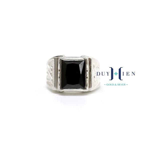 nhan-bac-nam-chu-phuc-mat-da-den-don-gian-n2001090144