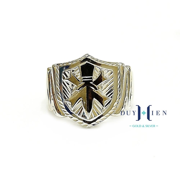 nhan-bac-nam-khien-kiem-doc-dao-quyen-luc-n1806210019