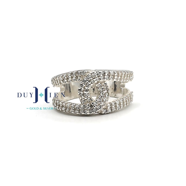 nhan-bac-nu-chanel-dinh-da-tinh-te-thoi-trang-n1802050033