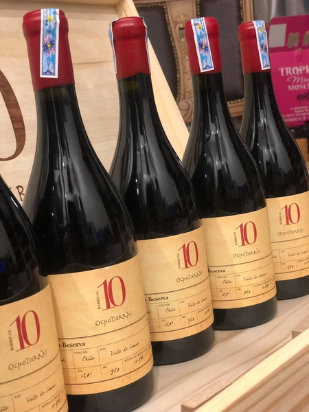 Rượu vang Chile Ochotierras 10 Grand Reserva Syrah. Mua 6 + Quà tặng