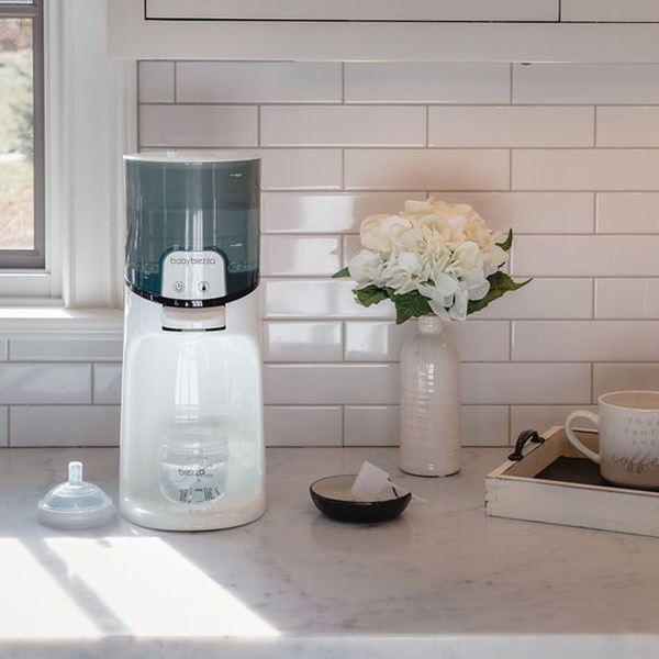 Máy làm ấm và giữ nhiệt Baby Brezza