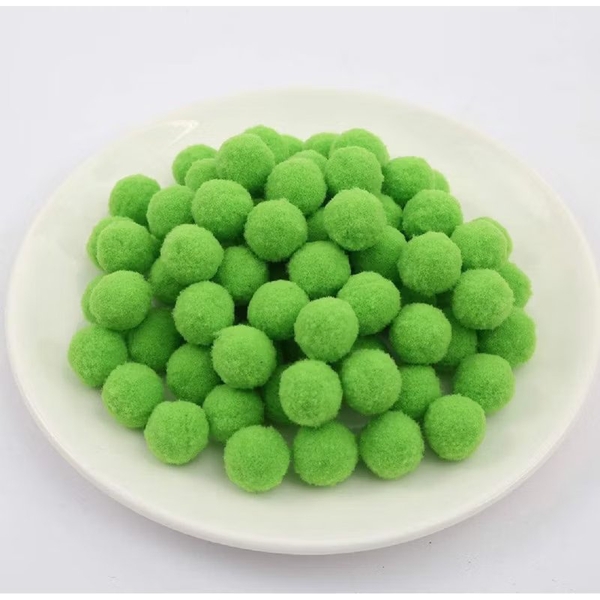 hat-bong-pom-pom-mau-xanh-la-non-tui-100-hat-dk-2cm