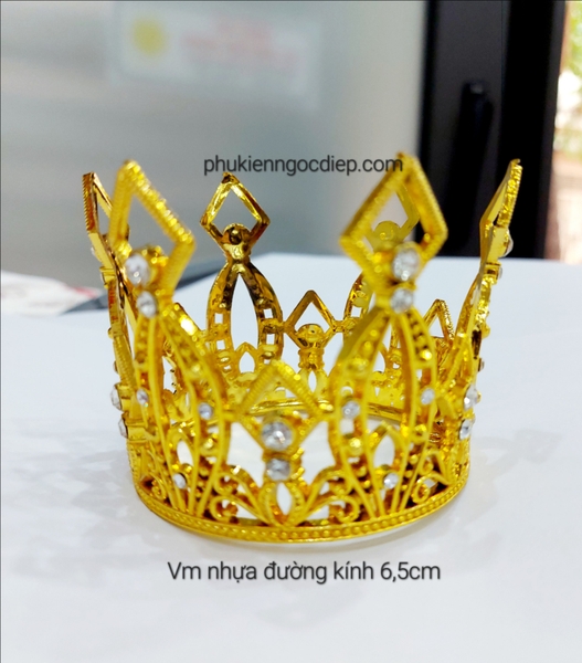 vuong-mien-thai-tu-nhua-vang