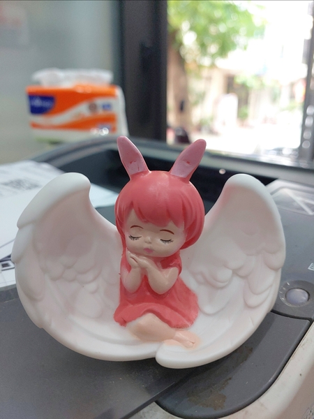 thien-than-canh-to-mau-hong-nhua-deo