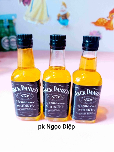 chai-nuoc-jack-daniels