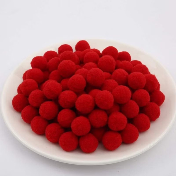 hat-bong-pom-pom-mau-do-tui-100-hat-dk-2cm