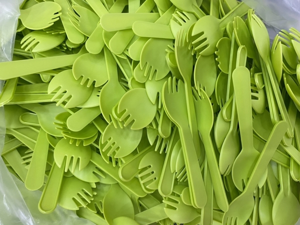 1kg-thia-nhua-xanh-la