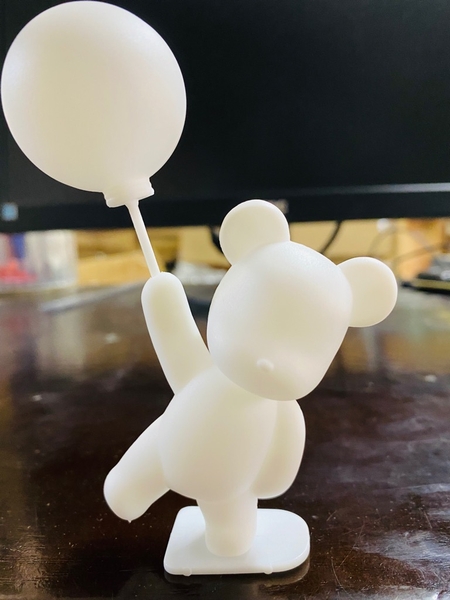 gau-cam-bong-bay-mau-trang