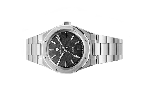 Nivada Grenchen, dòng sản phẩm F77, Ref number: 68016A77, mặt số thiên thạch màu xám size 37mm, máy tự động, dây và vỏ bằng thép không gỉ, mới 100%