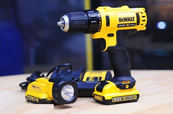 MÁY KHOAN, VẶN VÍT DÙNG PIN 10.8V 180W DEWALT DCD710D2T-KR - HÀNG CHÍNH HÃNG