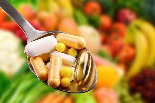 Vitamin tổng hợp là loại chất bổ sung chứa nhiều loại vitamin và khoáng chất khác nhau.