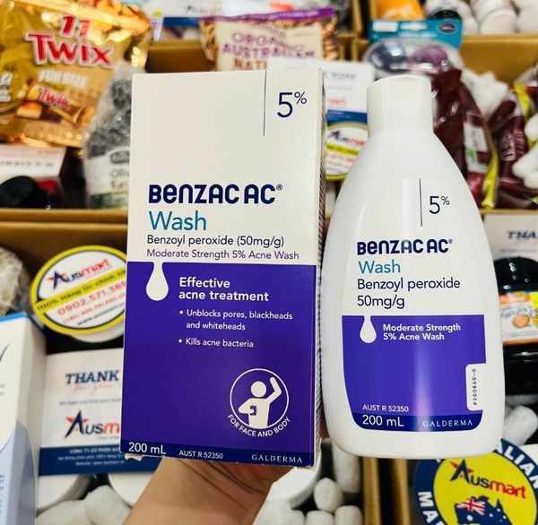Sữa rửa mặt Benzac AC Wash 5% 200ml