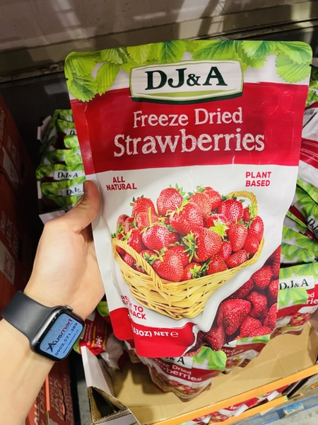 Dâu tây sấy lạnh DJ&A Freeze Dried Strawberries 100g