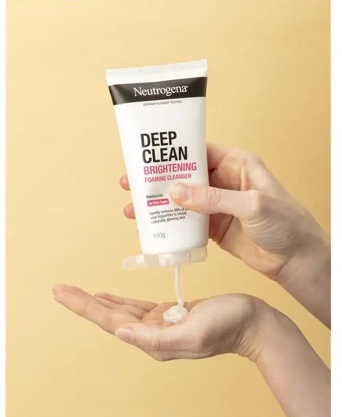 Sữa rửa mặt tạo bọt Neutrogena Deep Clean Brightening Foaming Cleanser