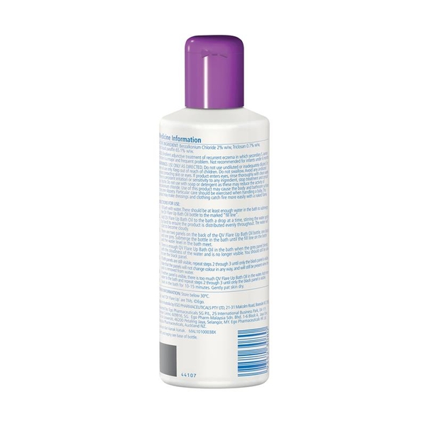Dầu tắm cho da bị chàm QV Flare Up Bath Oil Eczema Prone