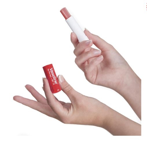 Son dưỡng môi Vaseline Lip Balm Rosy Lips