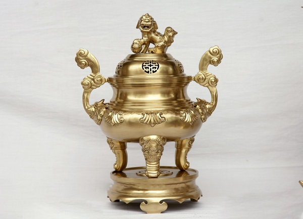 Quy trình chế tác đồ thờ bằng đồng và những điều cần biết khi lựa chọn đồ thờ