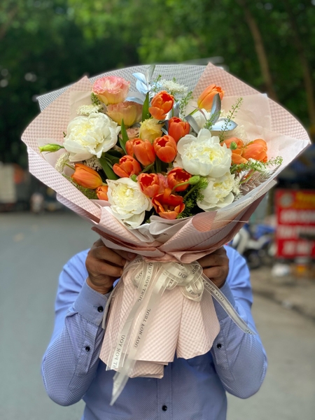 bo-hoa-tulip-mix-mau-don