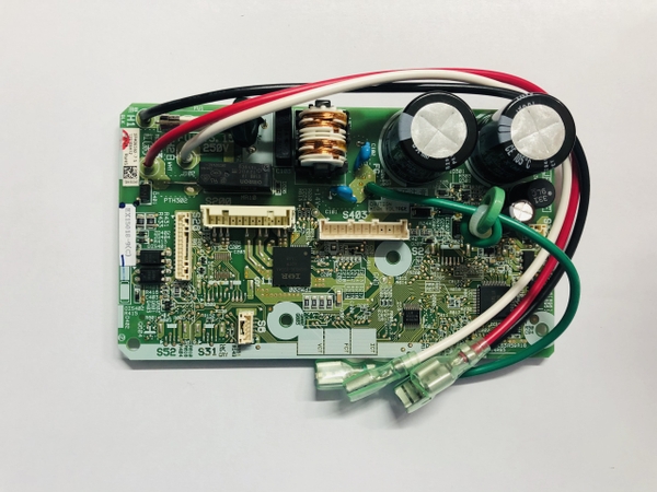 Bo điều khiển dàn lạnh điều hòa Daikin FTKQ25SVMV - Chính Hãng