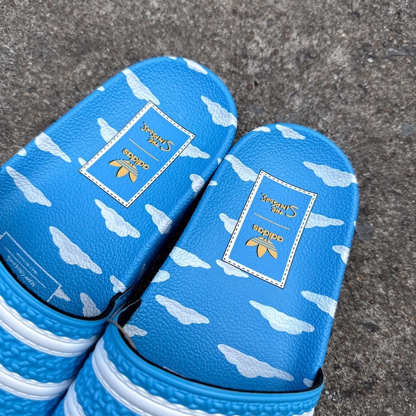 [GZ3690] K ADIDAS ADILETTE SLIDES X THE SIMPSONS 