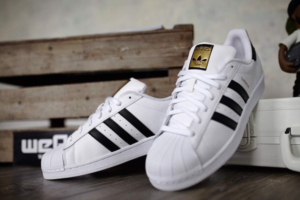 [C77154] K ADIDAS SUPERSTAR GOLD LABEL