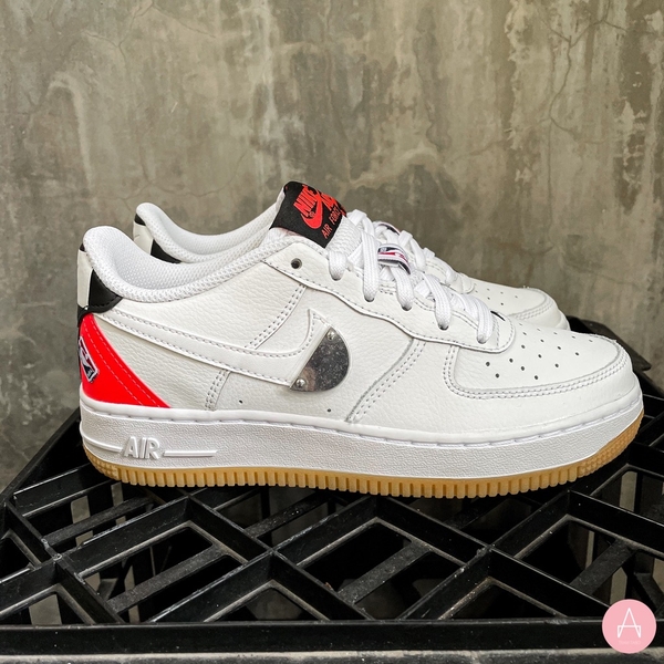 [CT3842-101] K NIKE AIR FORCE 1 NBA HO20 WHITE/BRIGHT CRIMSON