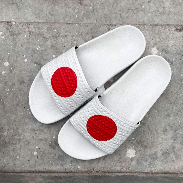 [GW2563] M ADIDAS ADILETTE SLIDE 'JAPAN' CLOUD WHITE/RED