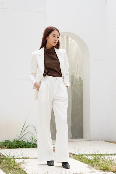 Button Blazer - White