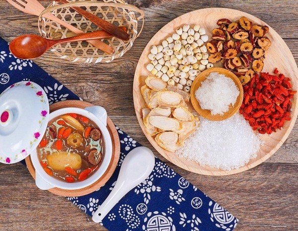 lưu ý khi sử dụng yến sào nhân sâm