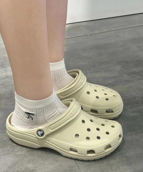 CROCS CLASSIC [BONE]
