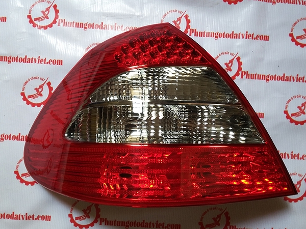 den-hau-mercedes-chinh-hang-2118202564-phu-tung-xe-mercedes